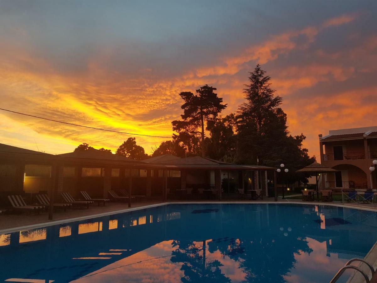 Hotel Kalamitsi Apartments Preveza Eksteriør billede